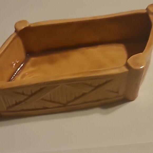 Stockade Potter Planter - Picture 1 of 6